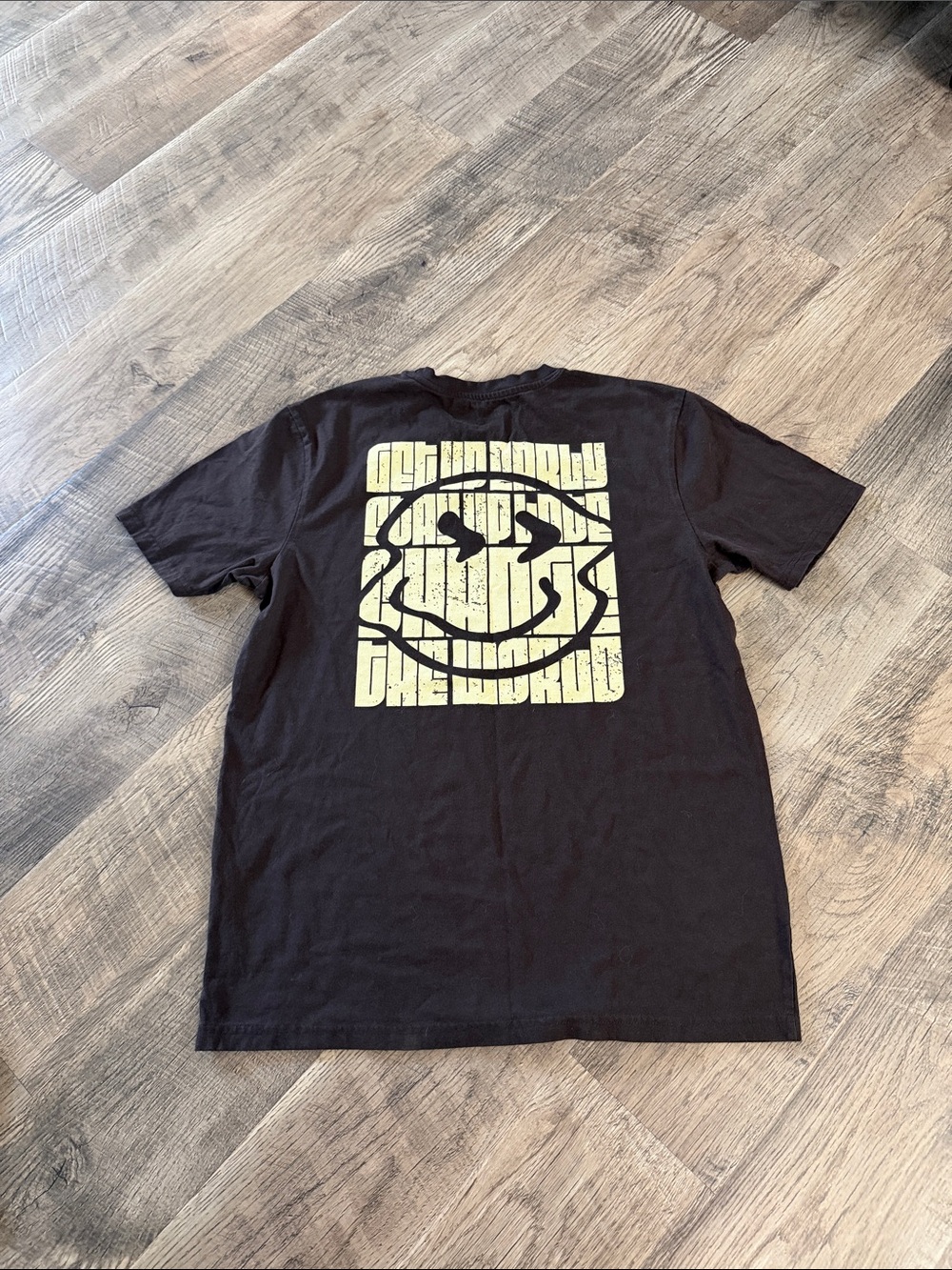 Bundle of 4 authentic Dutch Bros graphic/work tees — all size Medium. - Picture 9 of 9
